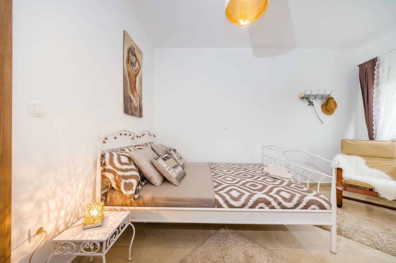 Little Dream Apartment Poljana  ภายนอก รูปภาพ
