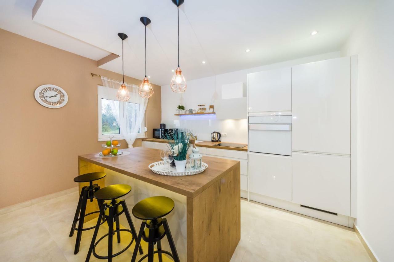 Little Dream Apartment Poljana  ภายนอก รูปภาพ