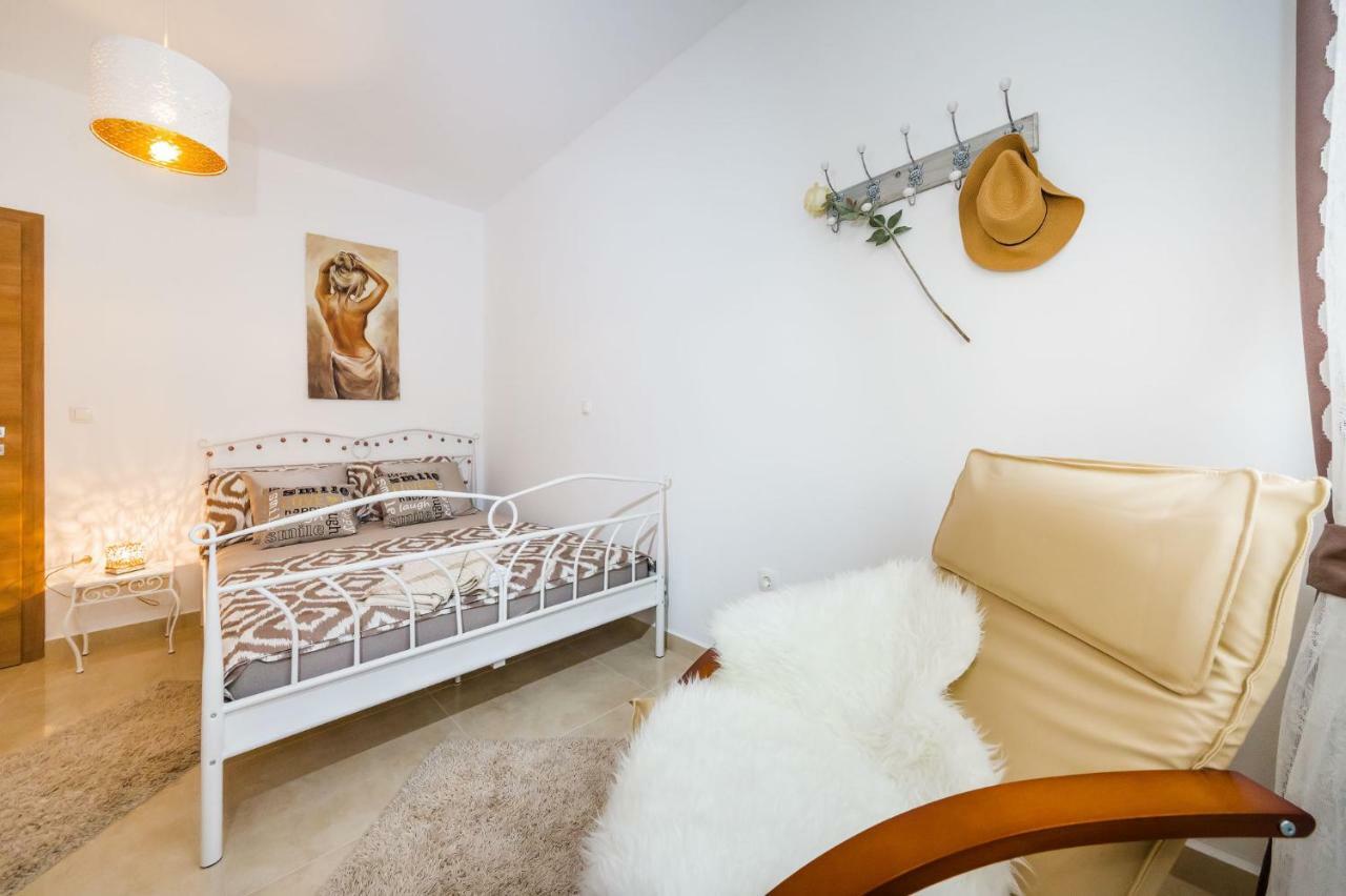 Little Dream Apartment Poljana  ภายนอก รูปภาพ